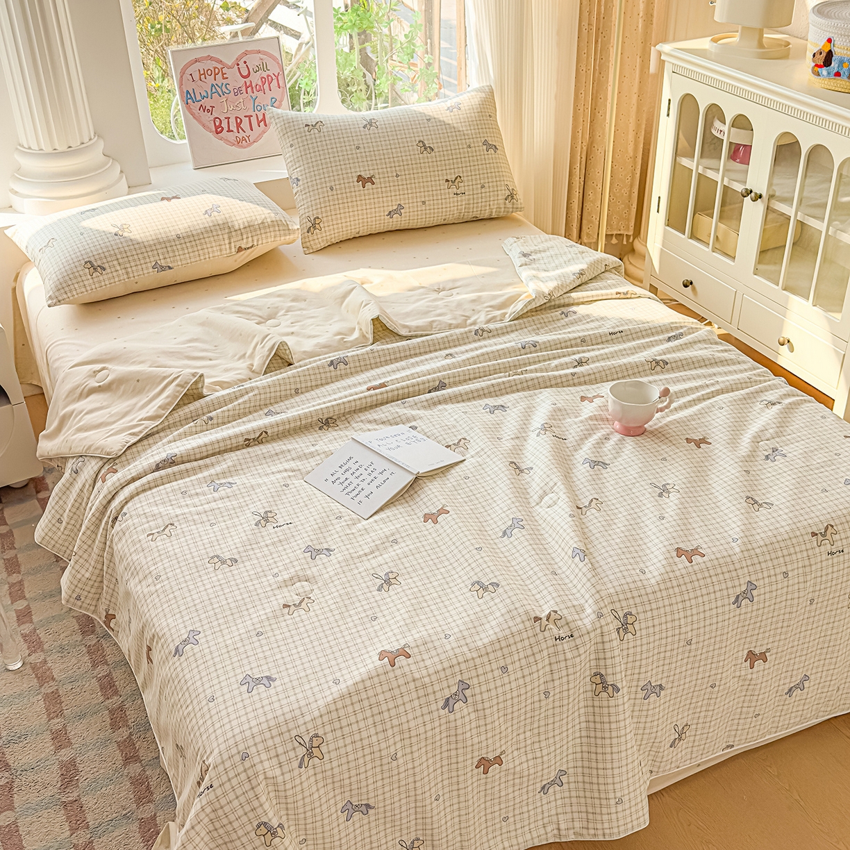 91家纺网 家纺一手货源 找家纺 典冠 2026新款100%里外全棉夏被 夏被四件套 马到成功