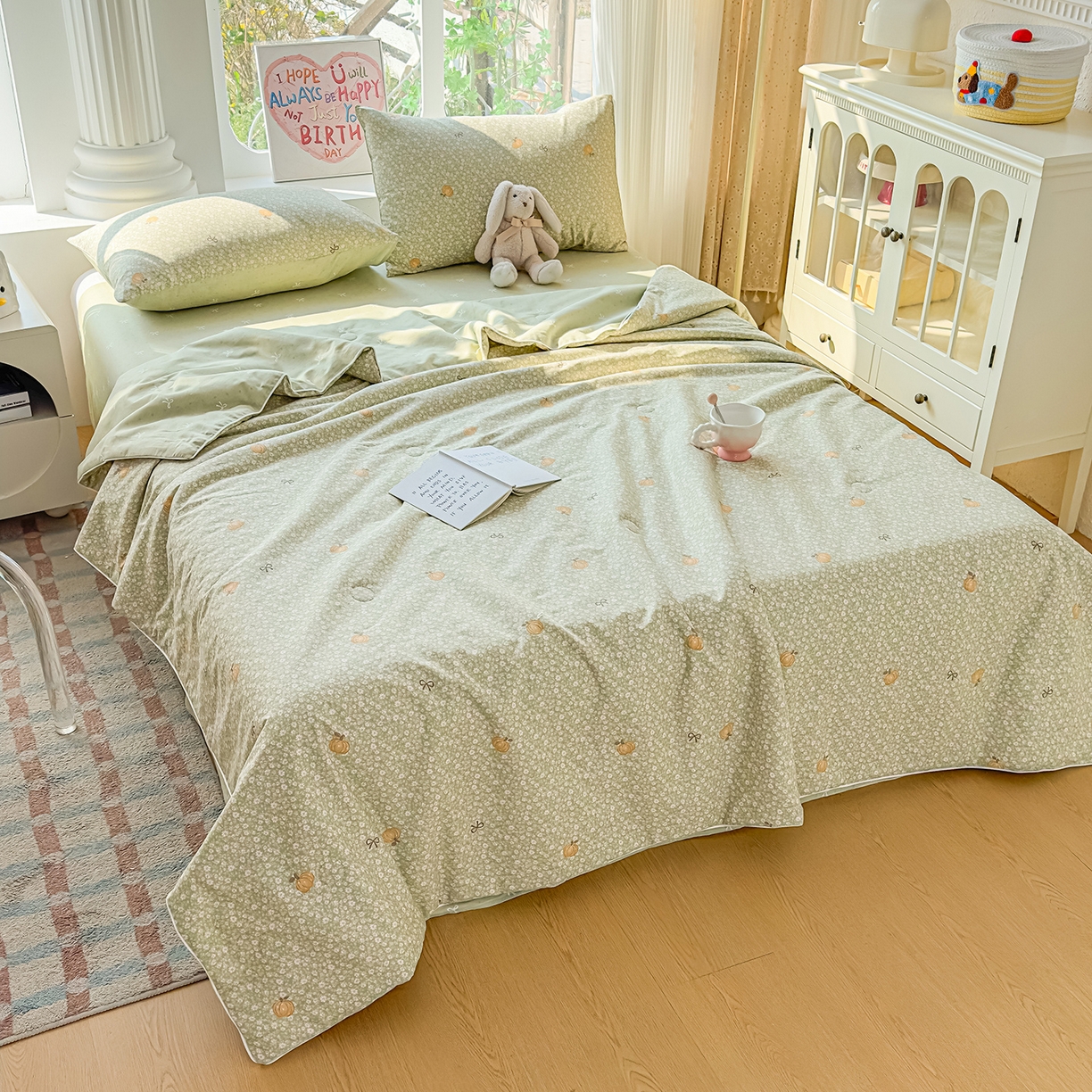 91家纺网 家纺一手货源 找家纺 典冠 2026新款100%里外全棉夏被 夏被四件套 碎花拾影-绿