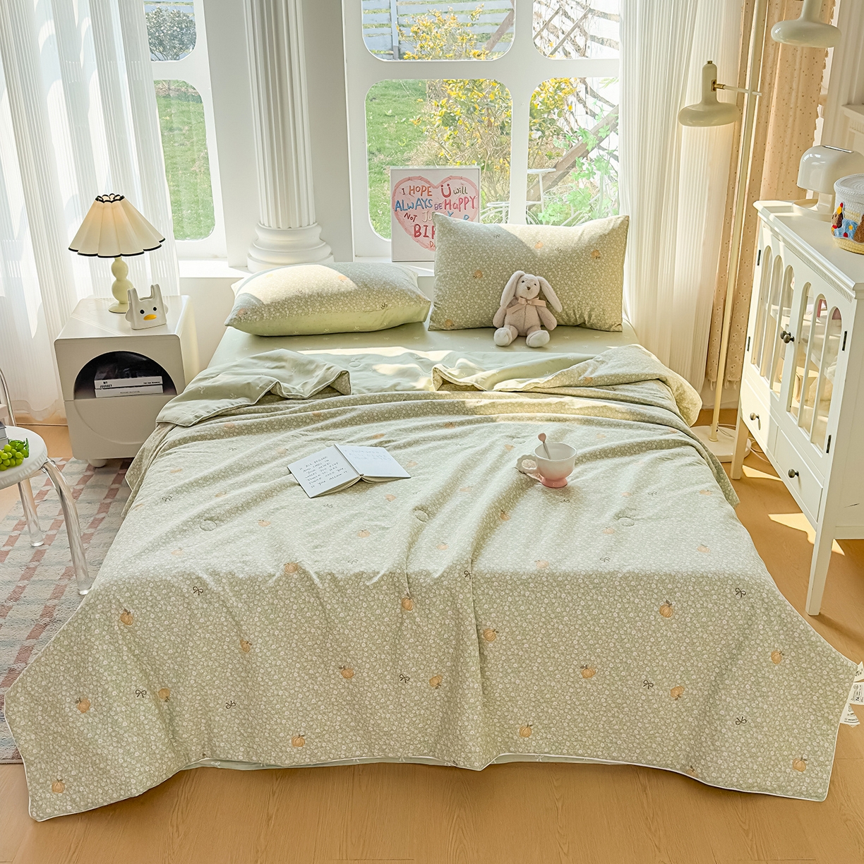 91家纺网 家纺一手货源 找家纺 典冠 2026新款100%里外全棉夏被 夏被四件套 碎花拾影-绿