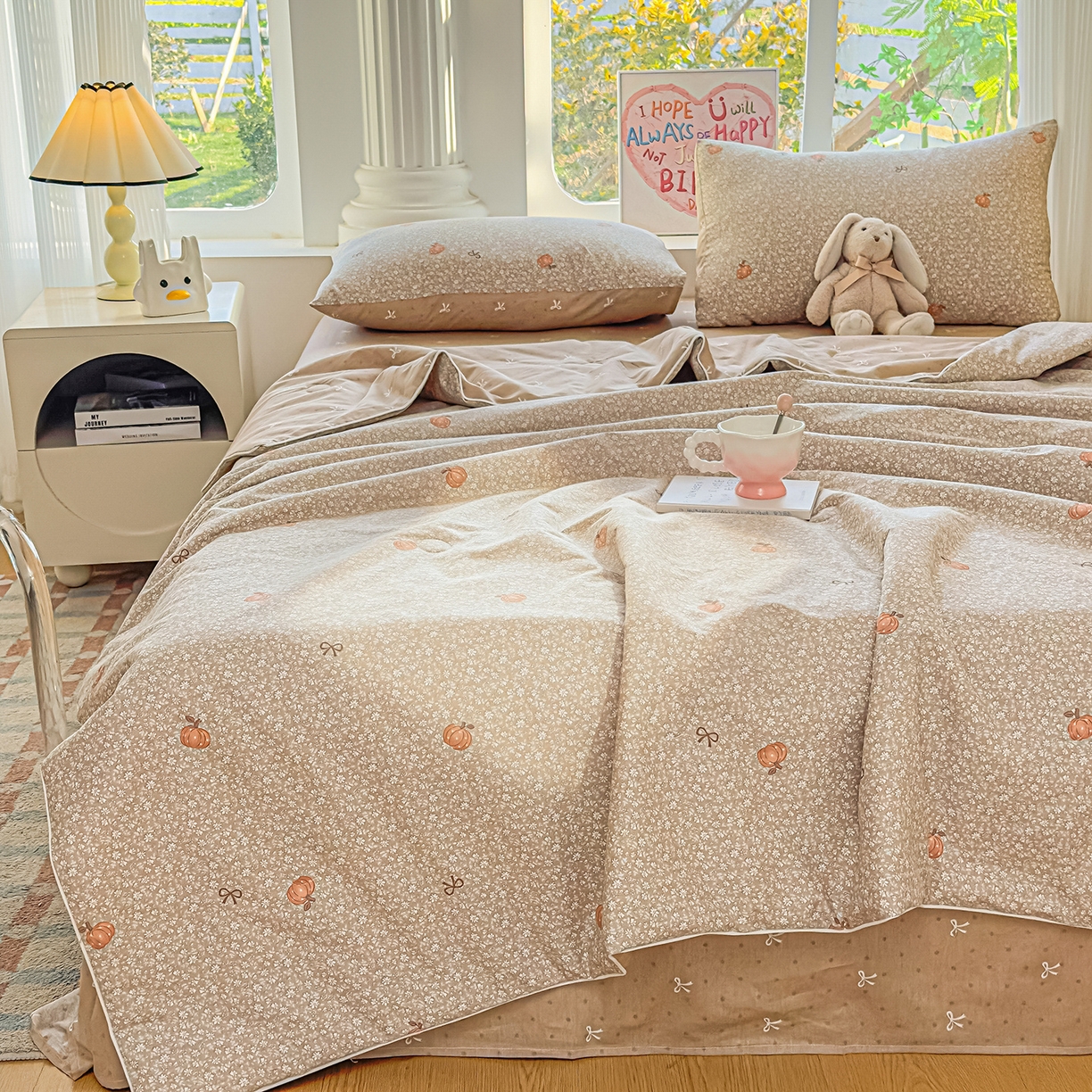 91家纺网 家纺一手货源 找家纺 典冠 2026新款100%里外全棉夏被 夏被四件套 碎花拾影-咖