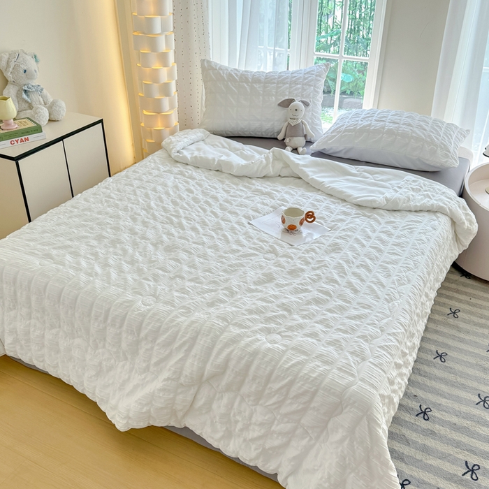 91家纺网 家纺一手货源 找家纺 瑞禾家纺 2026新款泡泡纱夏被空调被夏凉被四件套 茉莉白+灰