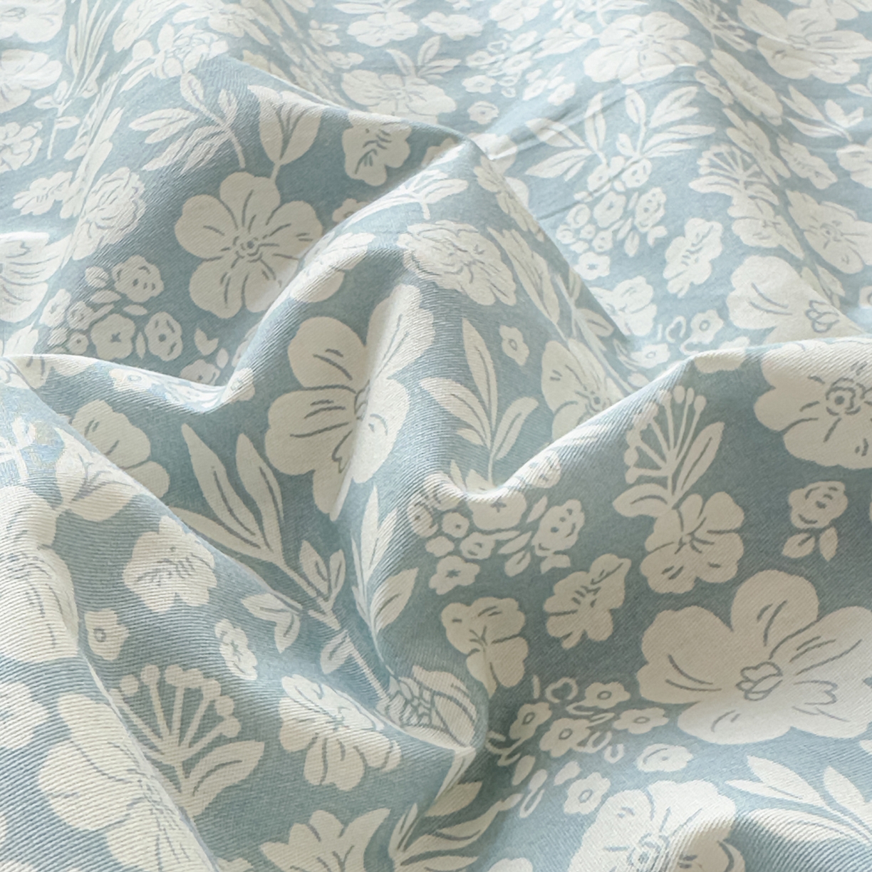 91家纺网 家纺一手货源 找家纺 典冠 2026新款100%里外全棉夏被 夏被四件套 云汐花絮-兰