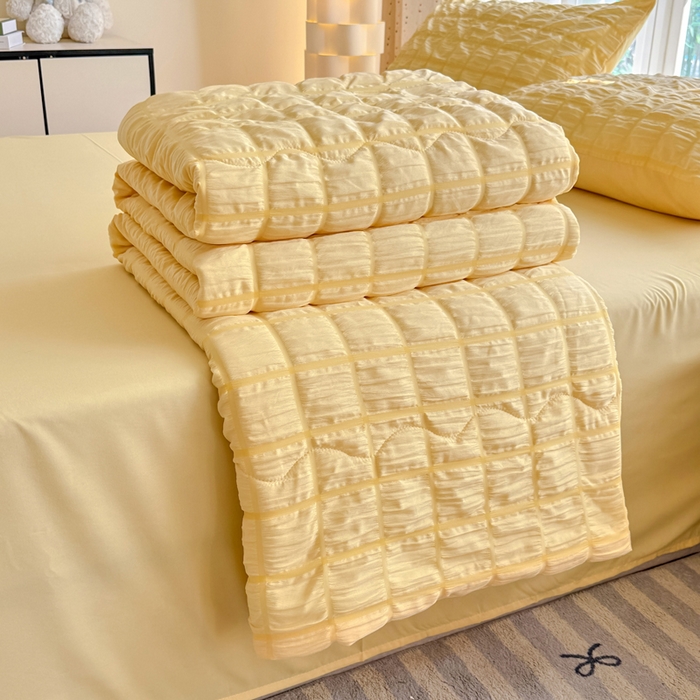 91家纺网 家纺一手货源 找家纺 瑞禾家纺 2026新款泡泡纱夏被空调被夏凉被四件套 柠檬黄