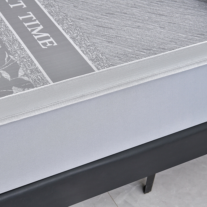 91家纺网 家纺一手货源 找家纺 小牛席业 2026春夏新款PE琉璃叶语提花凉感冰丝席席子-床笠款 灰色