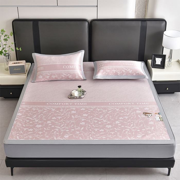 91家纺网 家纺一手货源 找家纺 小牛席业 2026春夏新款PE琉璃叶语提花凉感冰丝席席子-床笠款 粉色