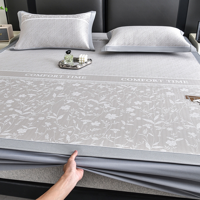 91家纺网 家纺一手货源 找家纺 小牛席业 2026春夏新款PE琉璃叶语提花凉感冰丝席席子-床笠款 香槟