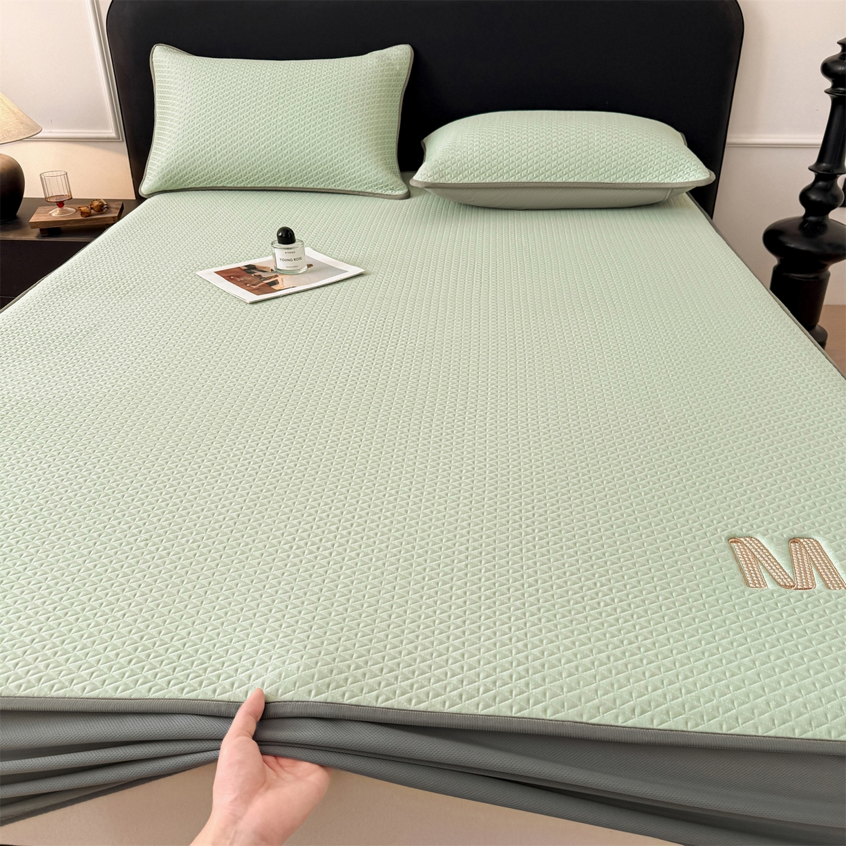 91家纺网 家纺一手货源 找家纺 叠派家纺 2026新款夏季高端竹席pe藤席空调软席可水洗席子凉席-慕尚M纹 床笠款-慕尚M纹-绿