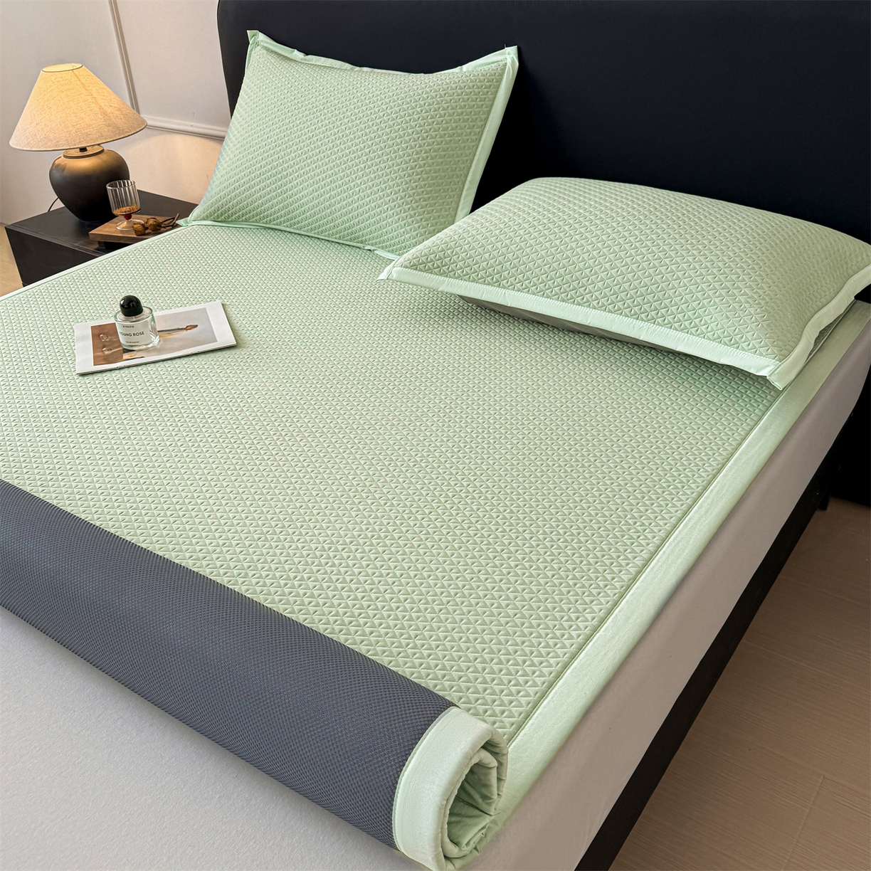 91家纺网 家纺一手货源 找家纺 叠派家纺 2026新款夏季高端竹席pe藤席空调软席可水洗席子凉席-慕尚M纹 床席款-慕尚M纹-绿