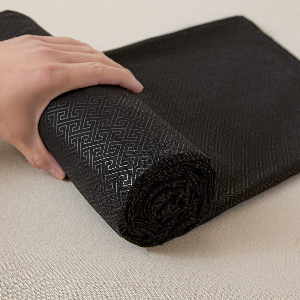 露梦家纺 2026外贸内销跨境电商亚马逊速卖通磨毛单床单三件套欧美尺寸多多跨境平台TEMU 方格-黑色