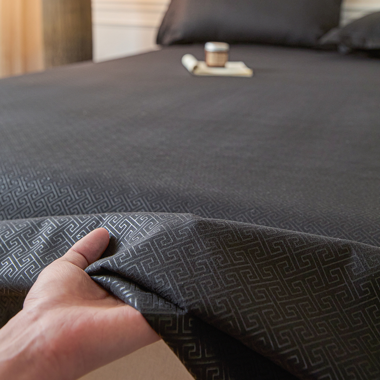 91家纺网 家纺一手货源 找家纺 露梦家纺 2026外贸内销跨境电商亚马逊速卖通磨毛单床单三件套欧美尺寸多多跨境平台TEMU 方格-黑色