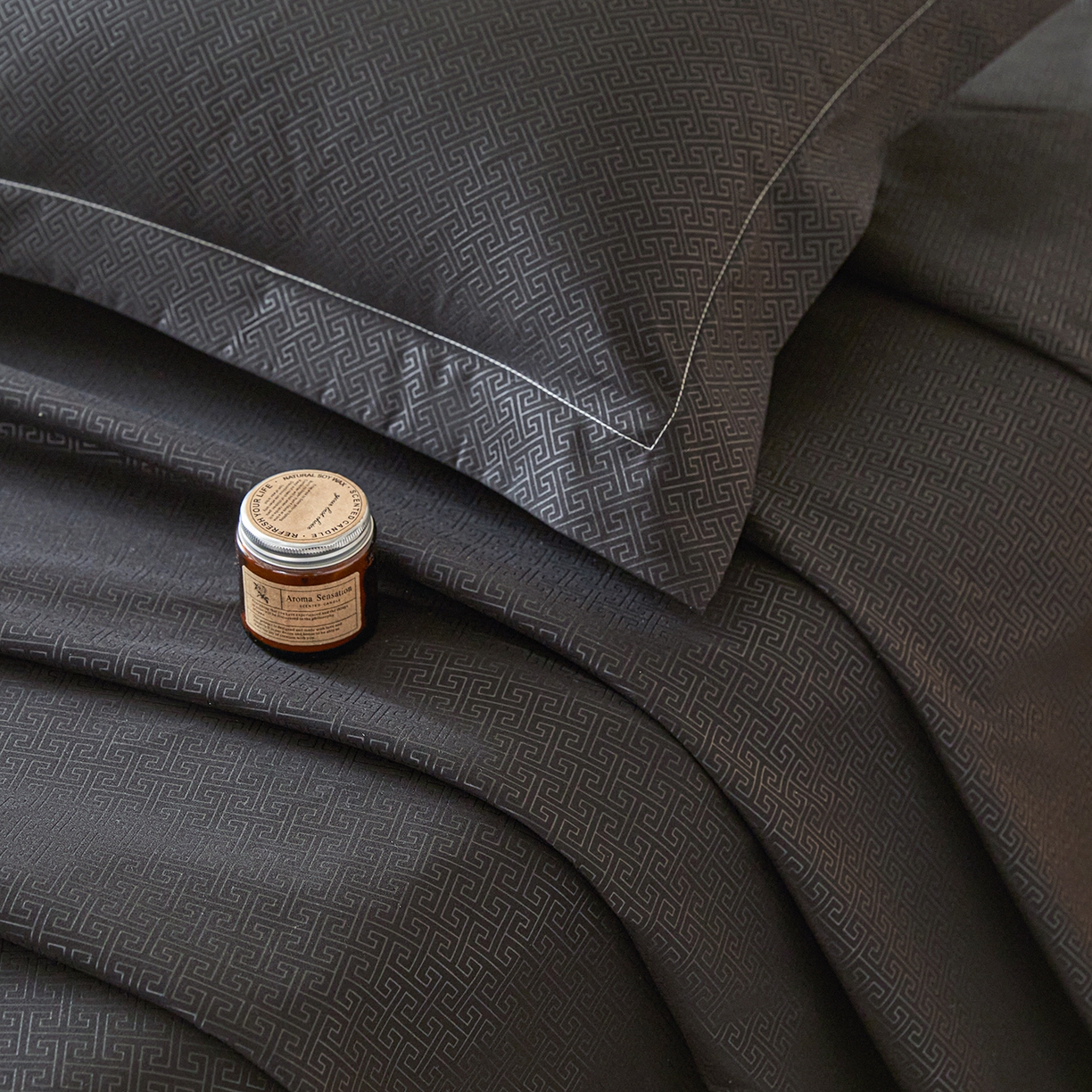 91家纺网 家纺一手货源 找家纺 露梦家纺 2026外贸内销跨境电商亚马逊速卖通磨毛单床单三件套欧美尺寸多多跨境平台TEMU 方格-黑色