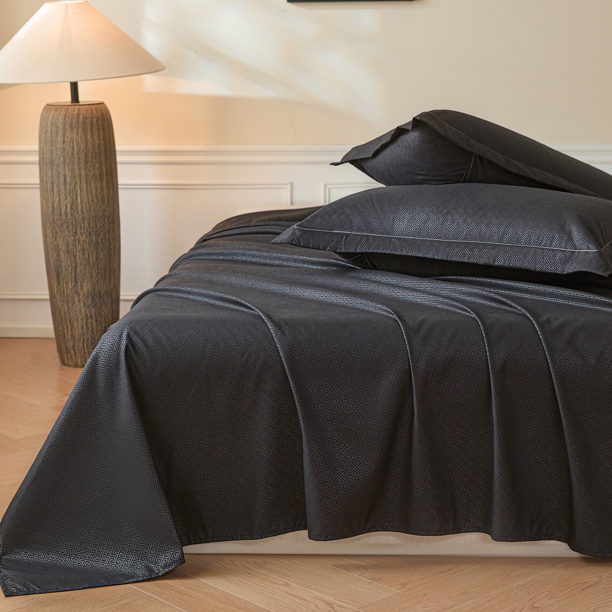 91家纺网 家纺一手货源 找家纺 露梦家纺 2026外贸内销跨境电商亚马逊速卖通磨毛单床单三件套欧美尺寸多多跨境平台TEMU 方格-黑色