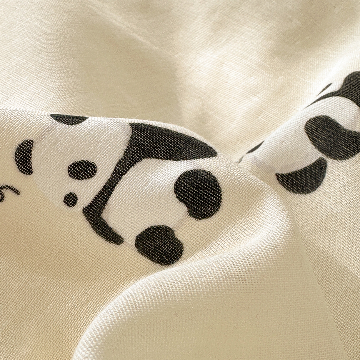 91家纺网 家纺一手货源 找家纺 丽涵家纺 2026新款全棉纯棉双层纱毛球花边单品枕套枕套单件 熊猫笨笨