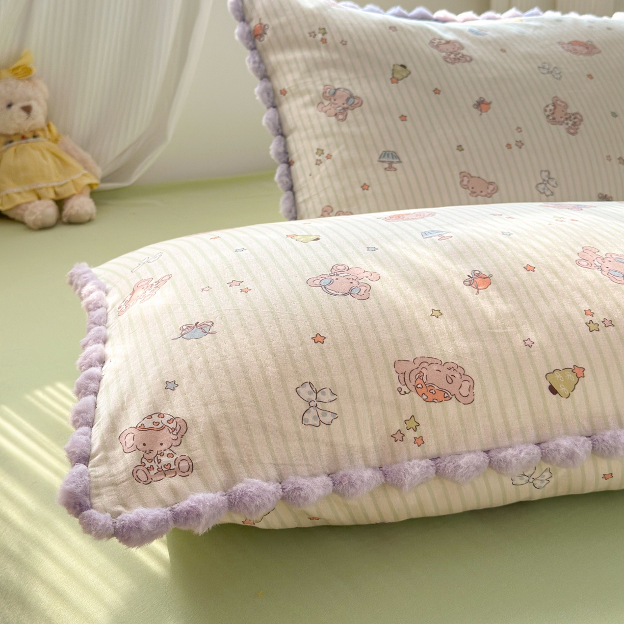 91家纺网 家纺一手货源 找家纺 丽涵家纺 2026新款全棉纯棉双层纱毛球花边单品枕套枕套单件 音乐小象-绿