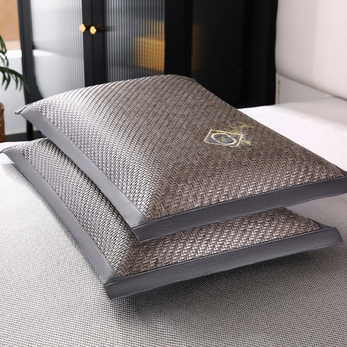 91家纺网 家纺一手货源 找家纺 小牛席业 2026新款霸王藤夏凉枕【轻奢竹韵】枕套+枕芯 轻奢竹韵灰色