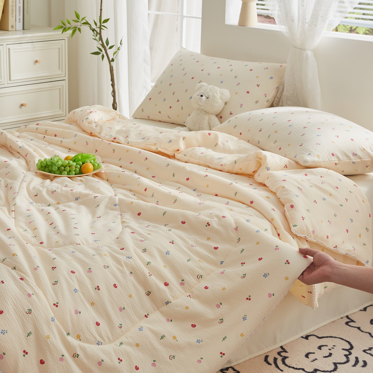 91家纺网 家纺一手货源 找家纺 帕芬鸟家纺 2026春夏新款双层皱皱纱水洗棉大豆夏被夏凉被空调被 莓果森林