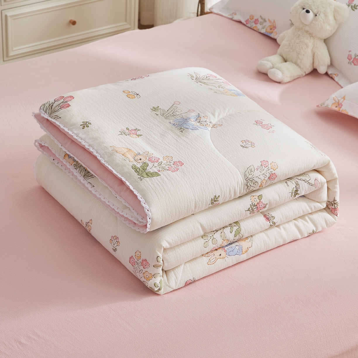 91家纺网 家纺一手货源 找家纺 帕芬鸟家纺 2026春夏新款双层皱皱纱水洗棉大豆夏被夏凉被空调被 森林兔