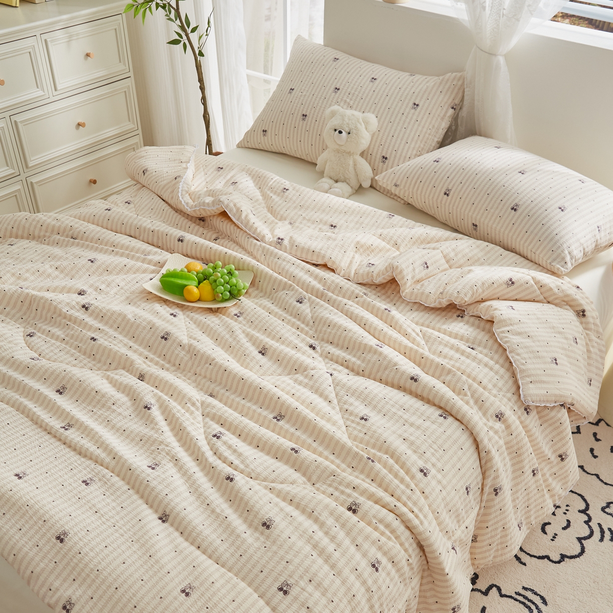 91家纺网 家纺一手货源 找家纺 帕芬鸟家纺 2026春夏新款双层皱皱纱水洗棉大豆夏被夏凉被空调被 爱心樱桃