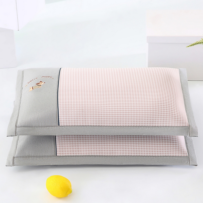 91家纺网 家纺一手货源 找家纺 小牛席业 2026新款双PE高凉感-腊肠狗格纹（荞麦枕）枕头枕芯 粉色