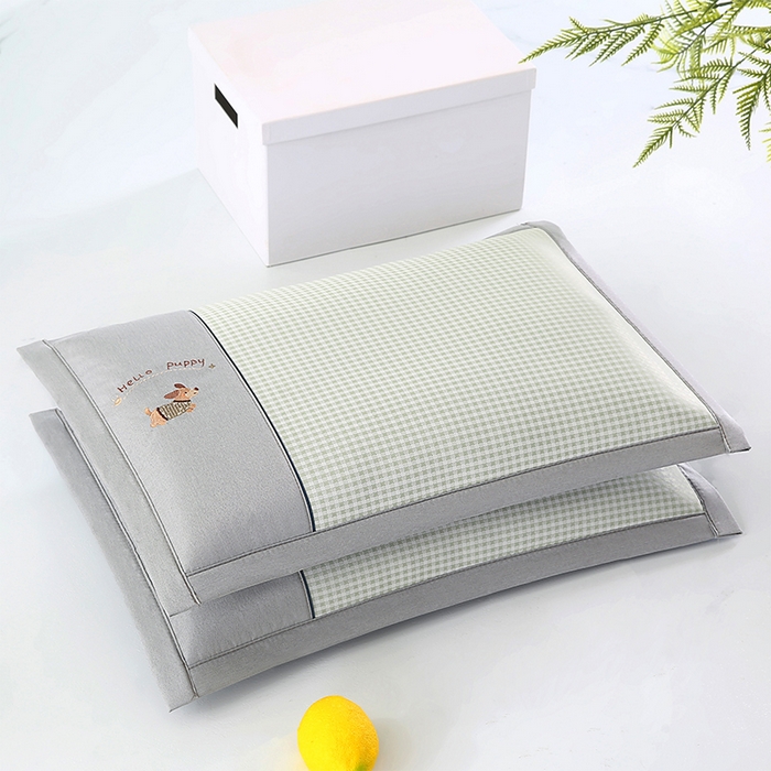 91家纺网 家纺一手货源 找家纺 小牛席业 2026新款双PE高凉感-腊肠狗格纹（夏凉枕）枕头枕芯 绿色