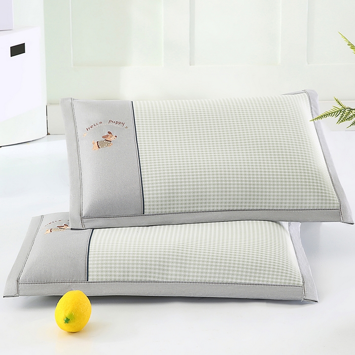 91家纺网 家纺一手货源 找家纺 小牛席业 2026新款双PE高凉感-腊肠狗格纹（夏凉枕）枕头枕芯 绿色