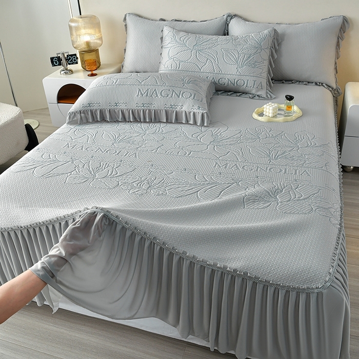 91家纺网 家纺一手货源 找家纺 （总）诺梵家纺 2026新款 pe 乙纶立体提花凉豆豆席凉席床裙款【控价1.5米119 ；1.8米129；2.0米139】