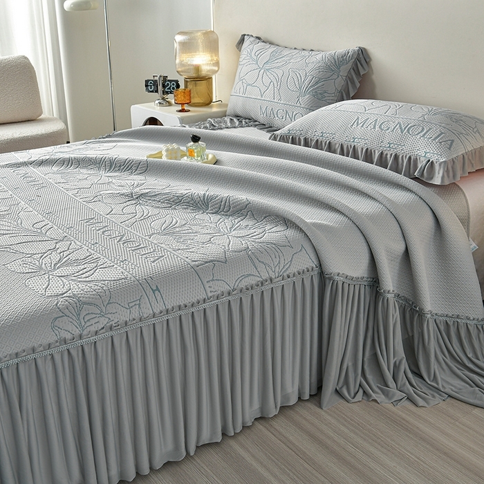 91家纺网 家纺一手货源 找家纺 （总）诺梵家纺 2026新款 pe 乙纶立体提花凉豆豆席凉席床裙款【控价1.5米119 ；1.8米129；2.0米139】