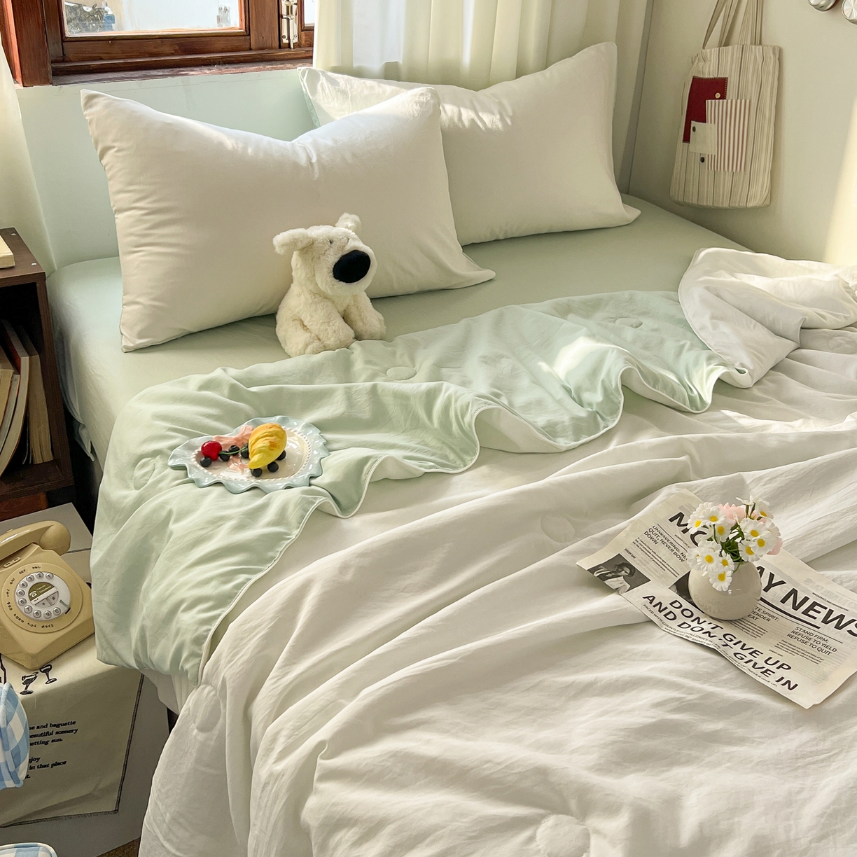 91家纺网 家纺一手货源 找家纺 冕悠家纺 2026春夏新款A类高克重超级无敌柔软水洗棉拼色夏被空调被夏凉被四件套 春芜绿+奶白-夏凉被