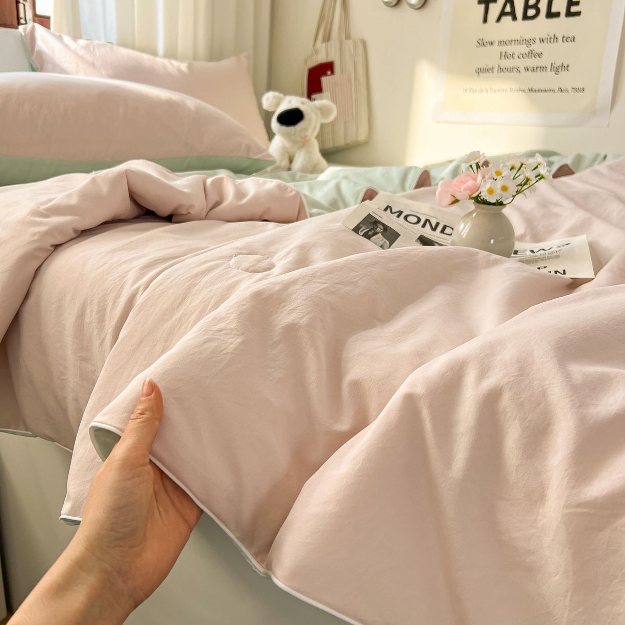 91家纺网 家纺一手货源 找家纺 冕悠家纺 2026春夏新款A类高克重超级无敌柔软水洗棉拼色夏被空调被夏凉被四件套 春芜绿+藕粉-夏凉被