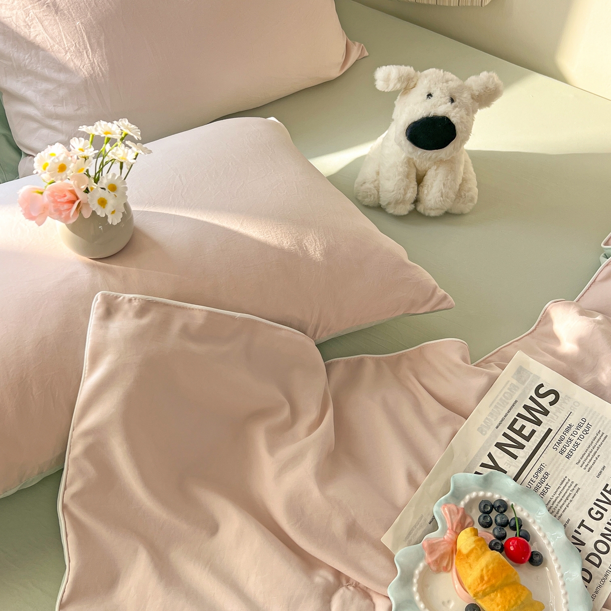 91家纺网 家纺一手货源 找家纺 冕悠家纺 2026春夏新款A类高克重超级无敌柔软水洗棉拼色夏被空调被夏凉被四件套 春芜绿+藕粉-夏凉被