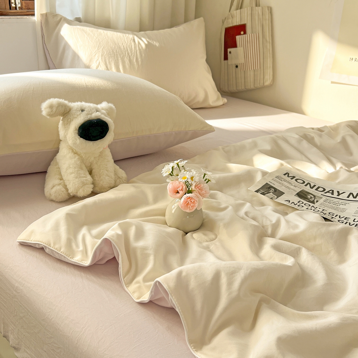 91家纺网 家纺一手货源 找家纺 冕悠家纺 2026春夏新款A类高克重超级无敌柔软水洗棉拼色夏被空调被夏凉被四件套 幕山紫+芝士粉-夏凉被