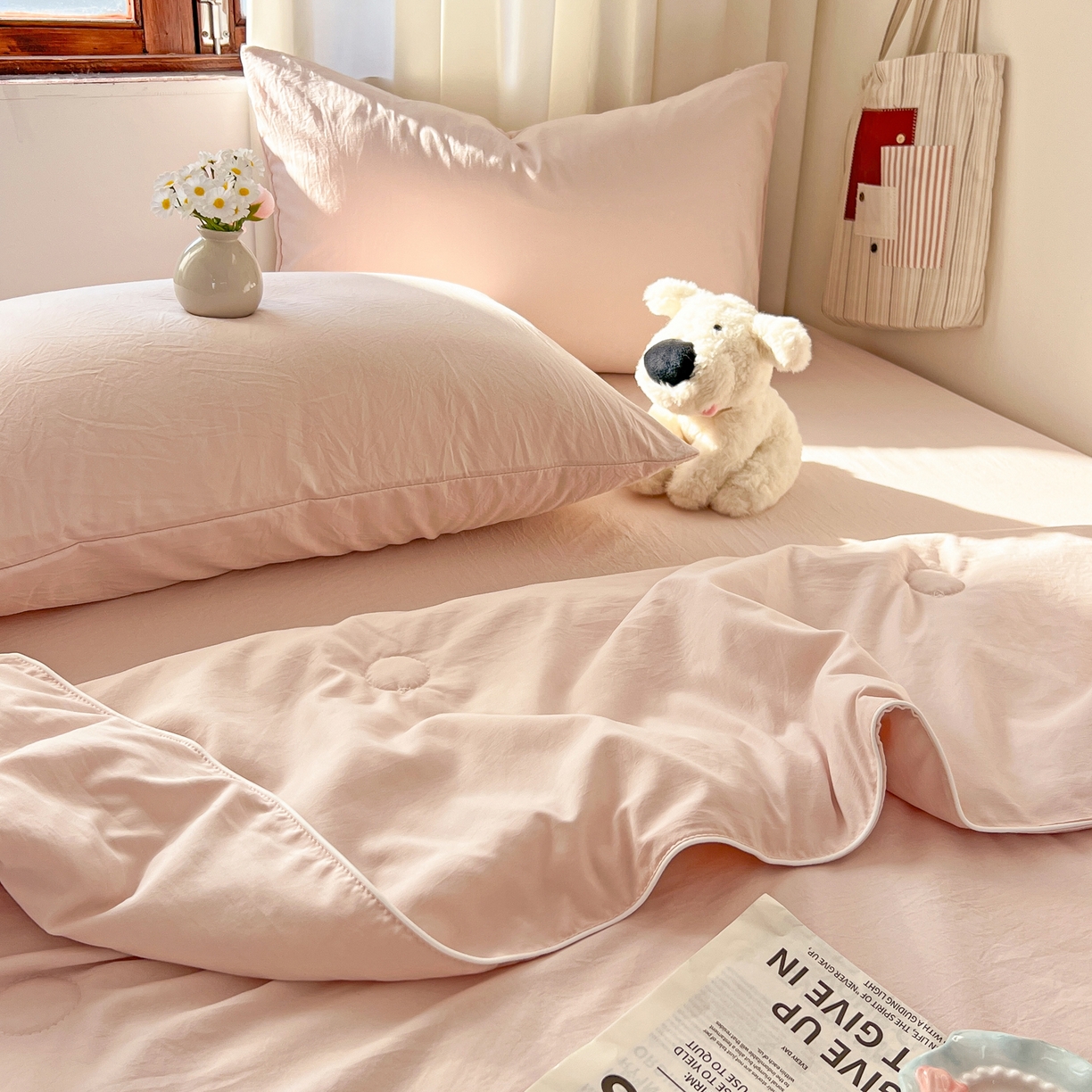 91家纺网 家纺一手货源 找家纺 冕悠家纺 2026春夏新款A类高克重超级无敌柔软水洗棉拼色夏被空调被夏凉被四件套 藕粉-夏凉被