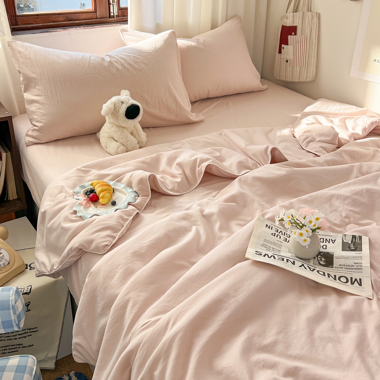 91家纺网 家纺一手货源 找家纺 冕悠家纺 2026春夏新款A类高克重超级无敌柔软水洗棉拼色夏被空调被夏凉被四件套 藕粉-夏凉被