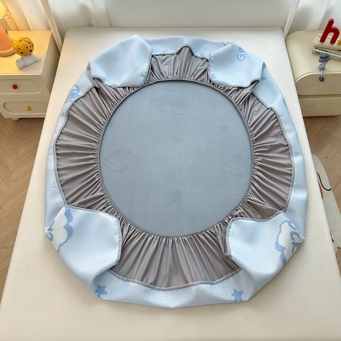 91家纺网 家纺一手货源 找家纺 义博家纺 2026新款碳光冰丝席5D印花床笠款 幸运云朵