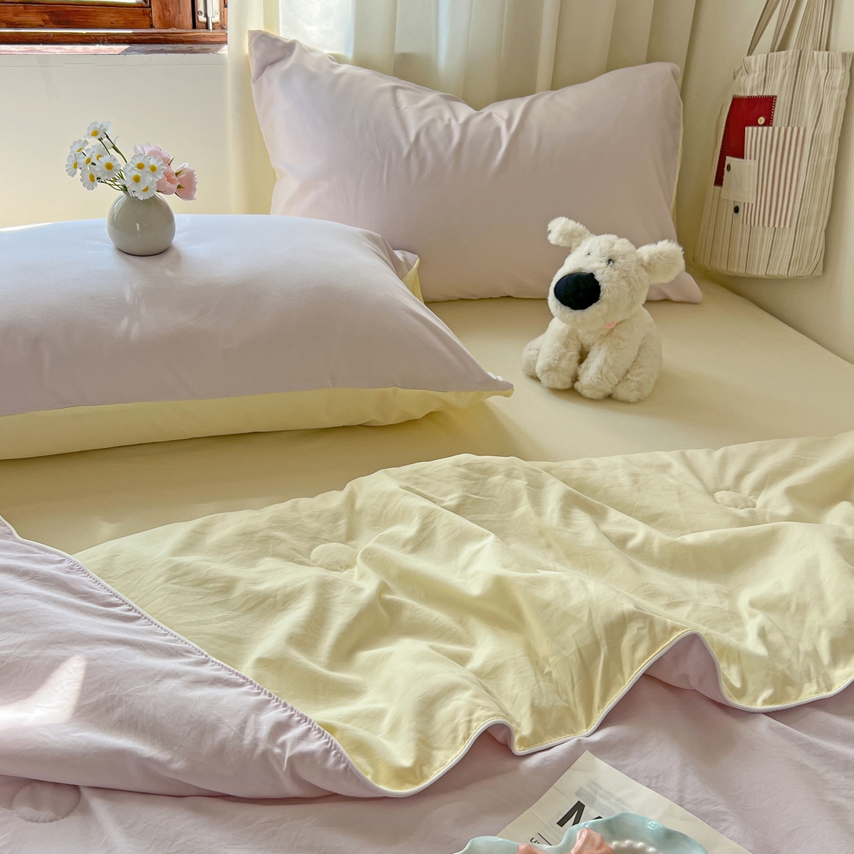 91家纺网 家纺一手货源 找家纺 冕悠家纺 2026春夏新款A类高克重超级无敌柔软水洗棉拼色夏被空调被夏凉被四件套 芝士+幕山紫-夏凉被