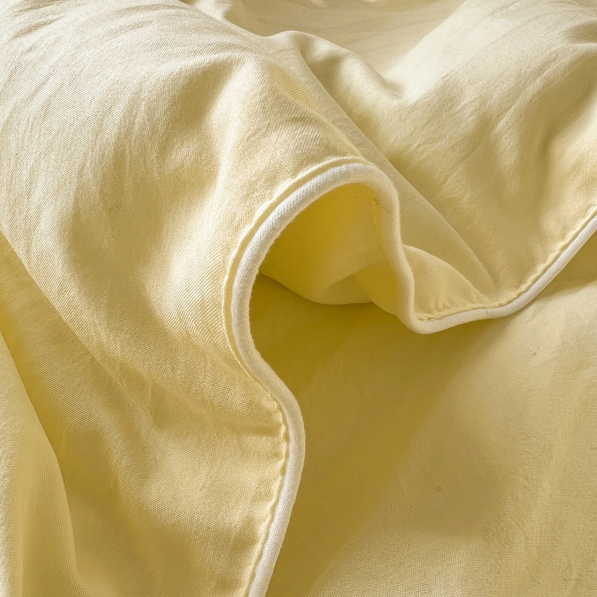 91家纺网 家纺一手货源 找家纺 冕悠家纺 2026春夏新款A类高克重超级无敌柔软水洗棉拼色夏被空调被夏凉被四件套 芝士-夏凉被