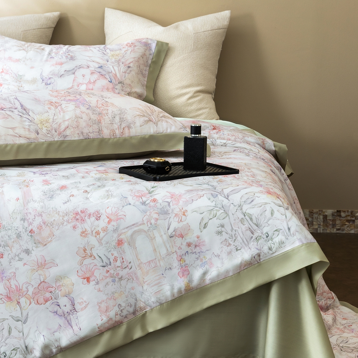 91家纺网 家纺一手货源 找家纺 立奥被业 2026年新款100%莱赛尔夏被莱赛尔夏被四件套天丝夏凉被 秘境花序-绿