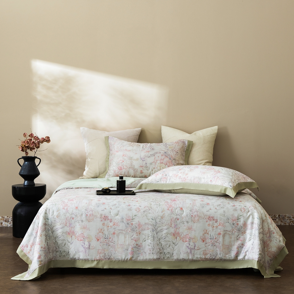 91家纺网 家纺一手货源 找家纺 立奥被业 2026年新款100%莱赛尔夏被莱赛尔夏被四件套天丝夏凉被 秘境花序-绿