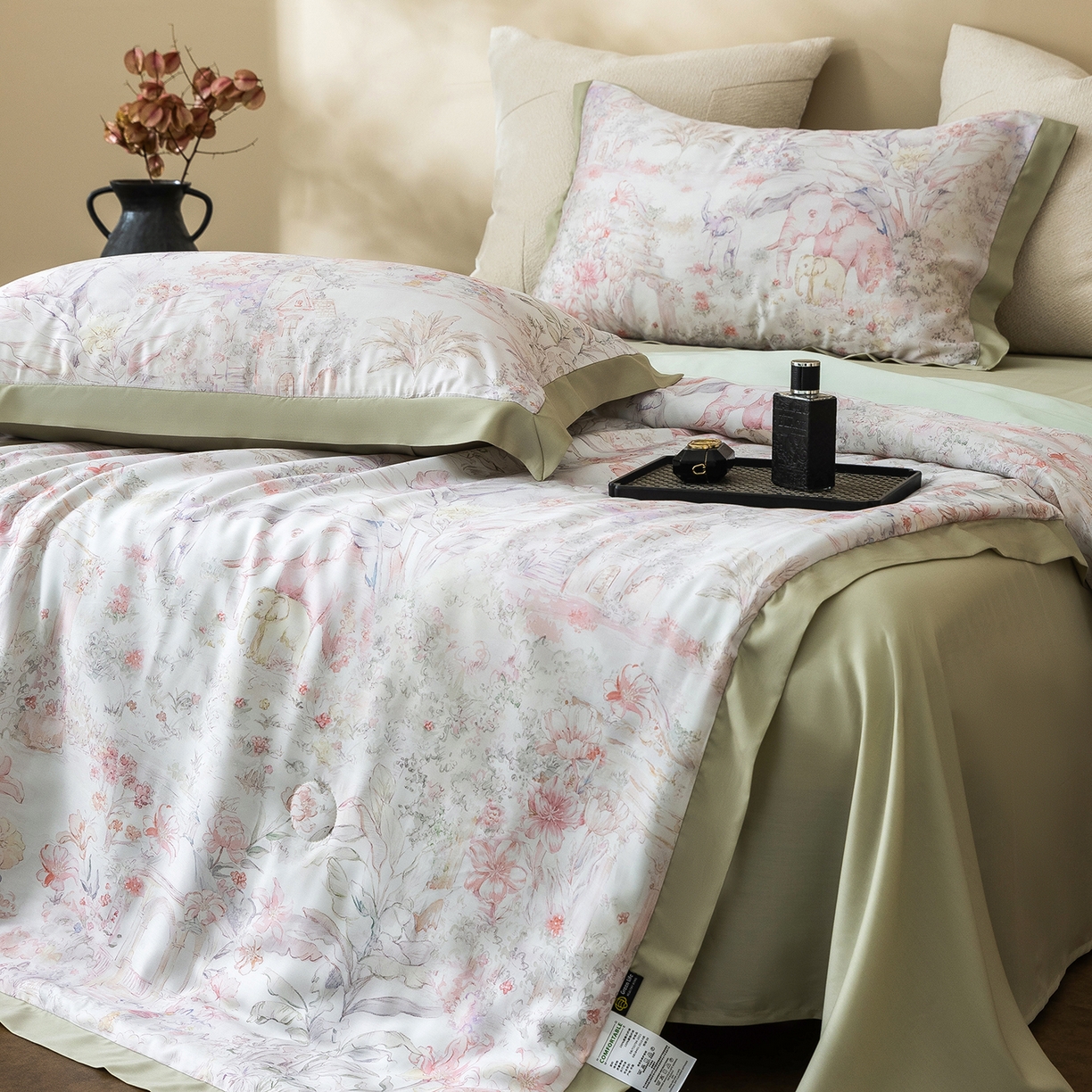 91家纺网 家纺一手货源 找家纺 立奥被业 2026年新款100%莱赛尔夏被莱赛尔夏被四件套天丝夏凉被 秘境花序-绿