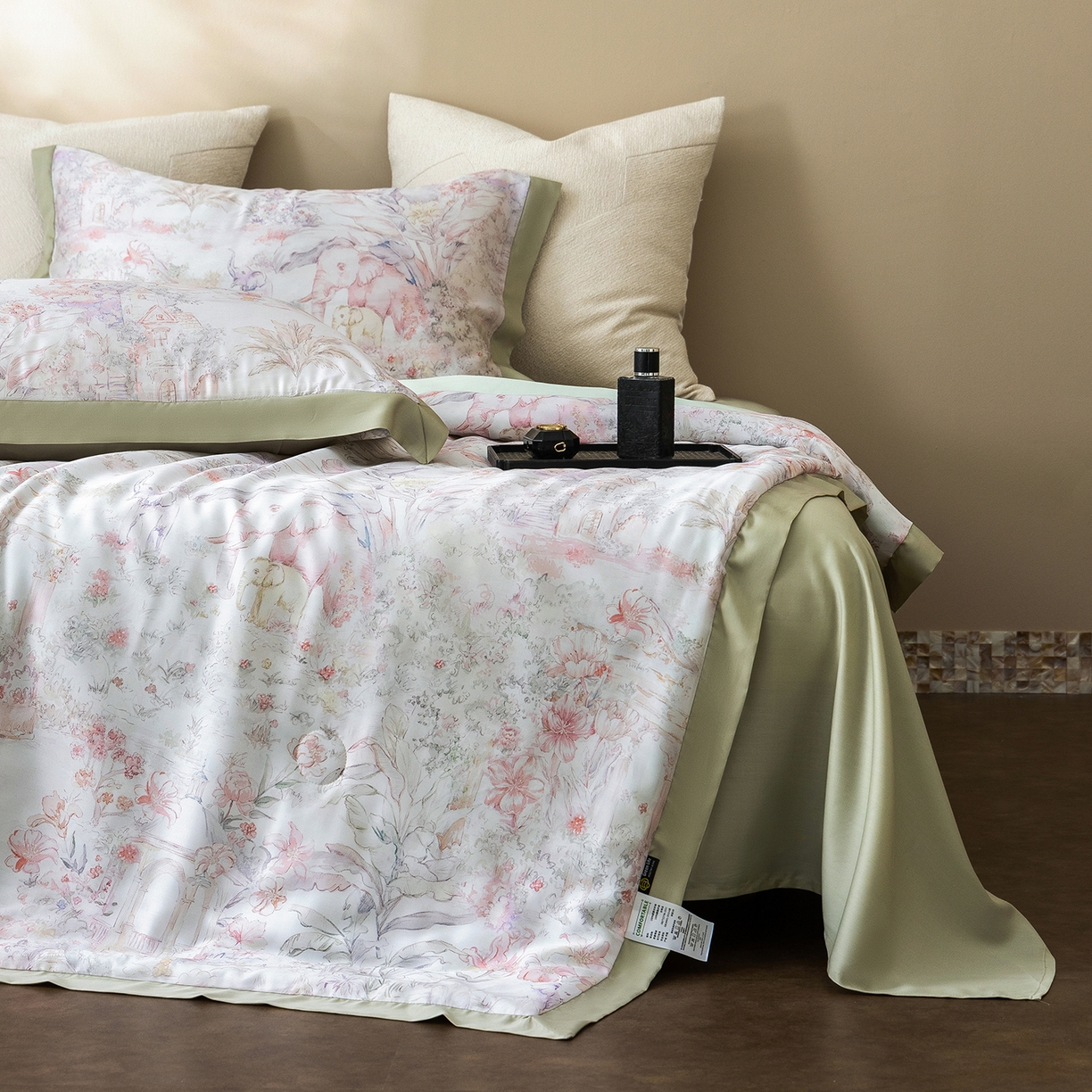 91家纺网 家纺一手货源 找家纺 立奥被业 2026年新款100%莱赛尔夏被莱赛尔夏被四件套天丝夏凉被 秘境花序-绿