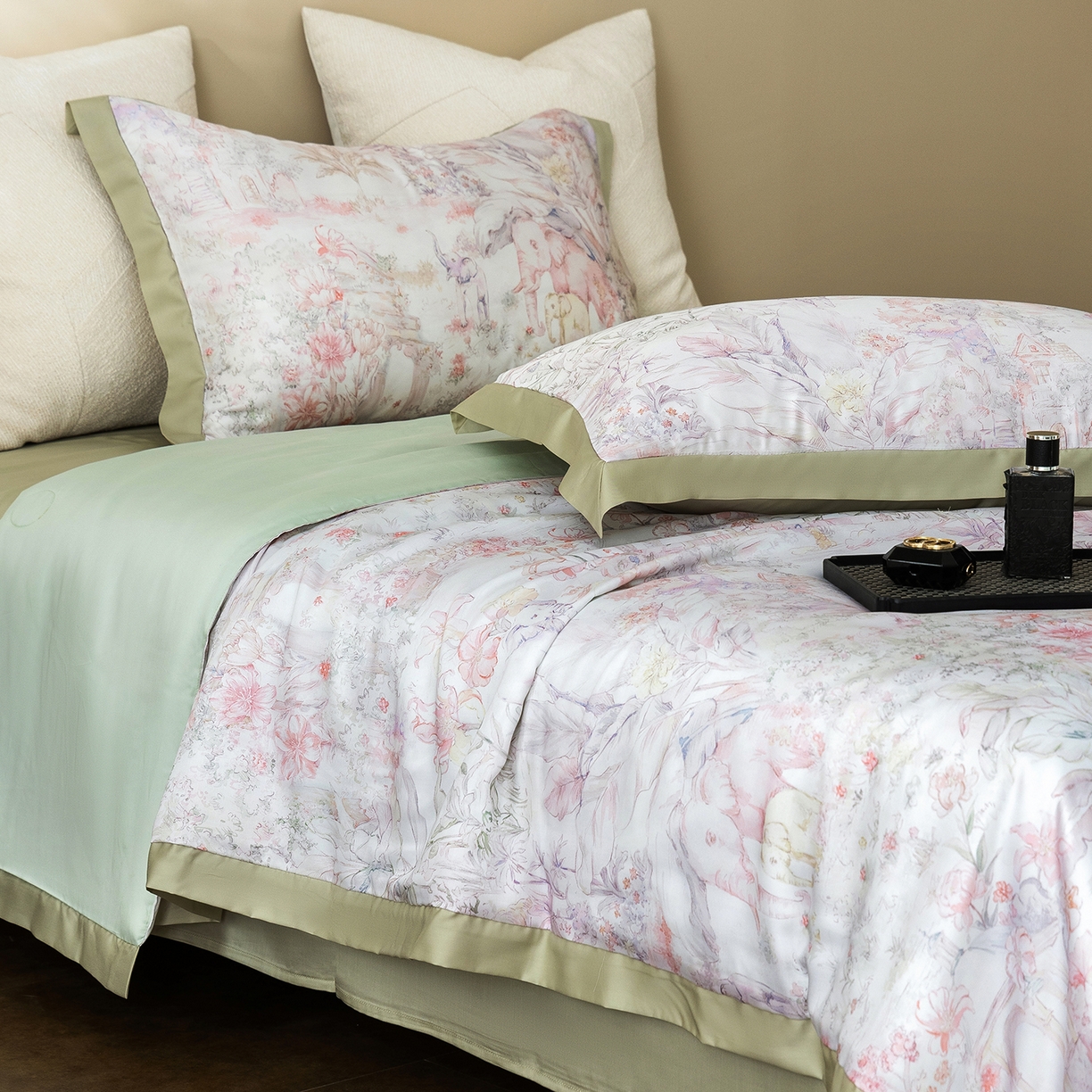 91家纺网 家纺一手货源 找家纺 立奥被业 2026年新款100%莱赛尔夏被莱赛尔夏被四件套天丝夏凉被 秘境花序-绿