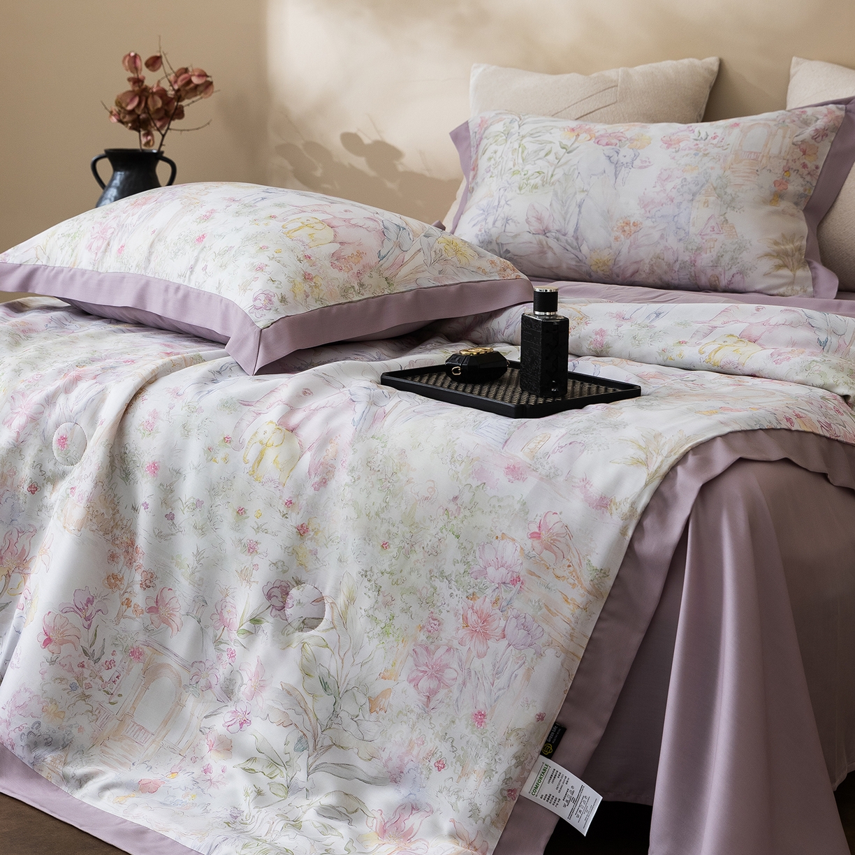 91家纺网 家纺一手货源 找家纺 立奥被业 2026年新款100%莱赛尔夏被莱赛尔夏被四件套天丝夏凉被 秘境花序-紫