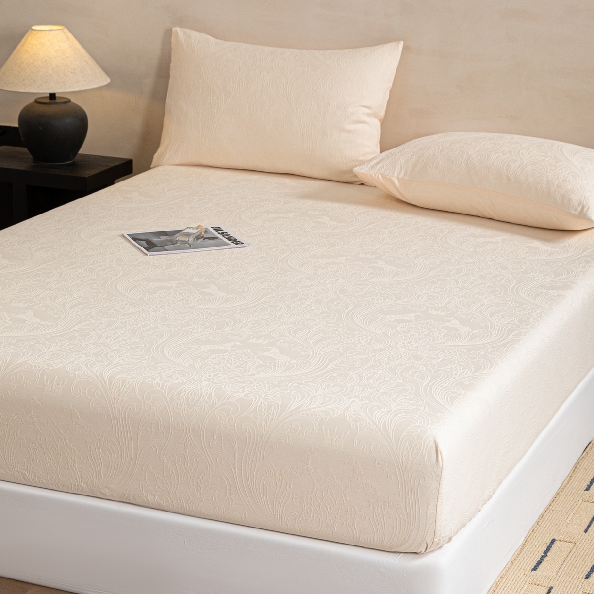 91家纺网 家纺一手货源 找家纺 眠博士 2026春夏新款60水洗立体提花床笠床笠单价 床笠-冠马踏云-奶白