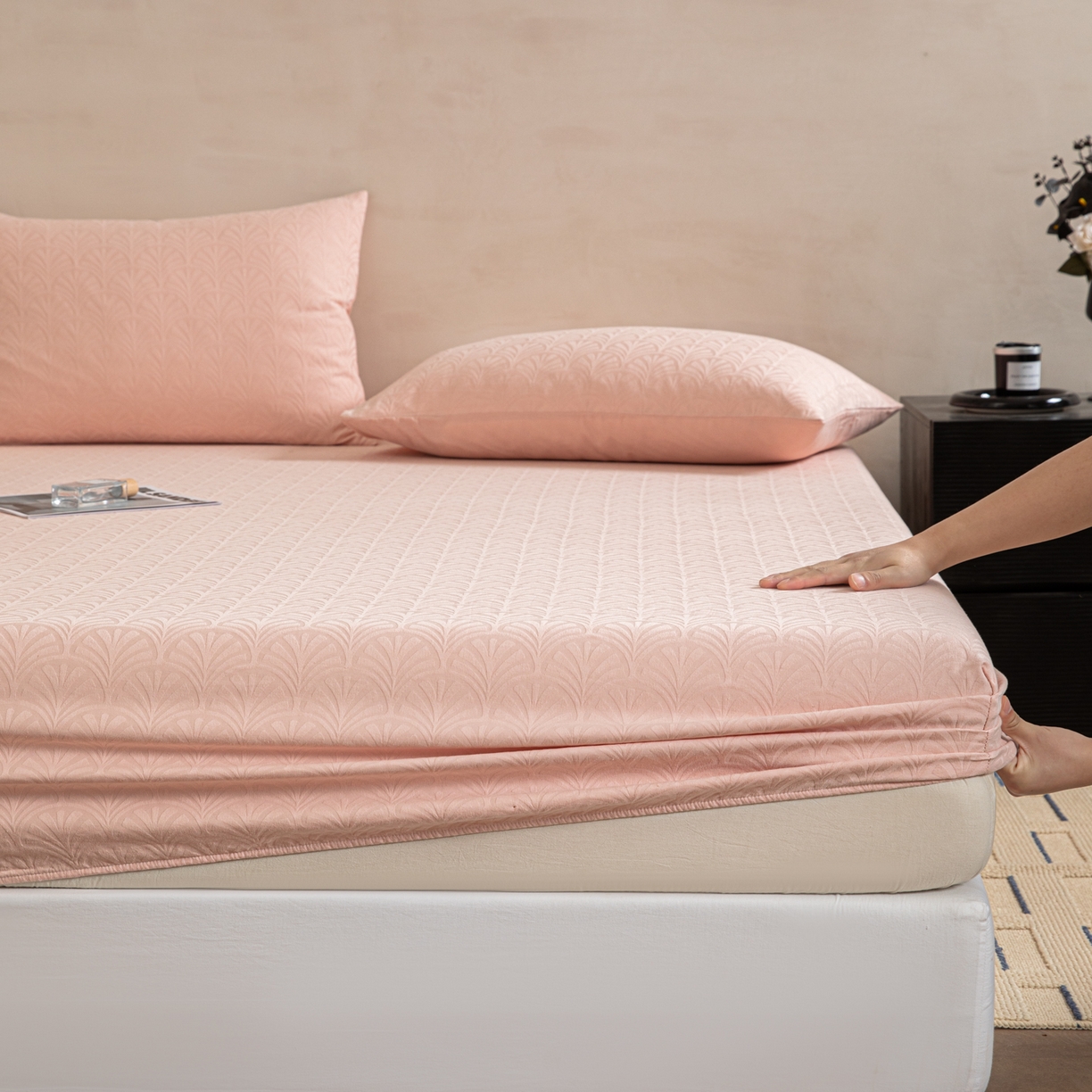 91家纺网 家纺一手货源 找家纺 眠博士 2026春夏新款60水洗立体提花床笠床笠单价 床笠-杏影-粉