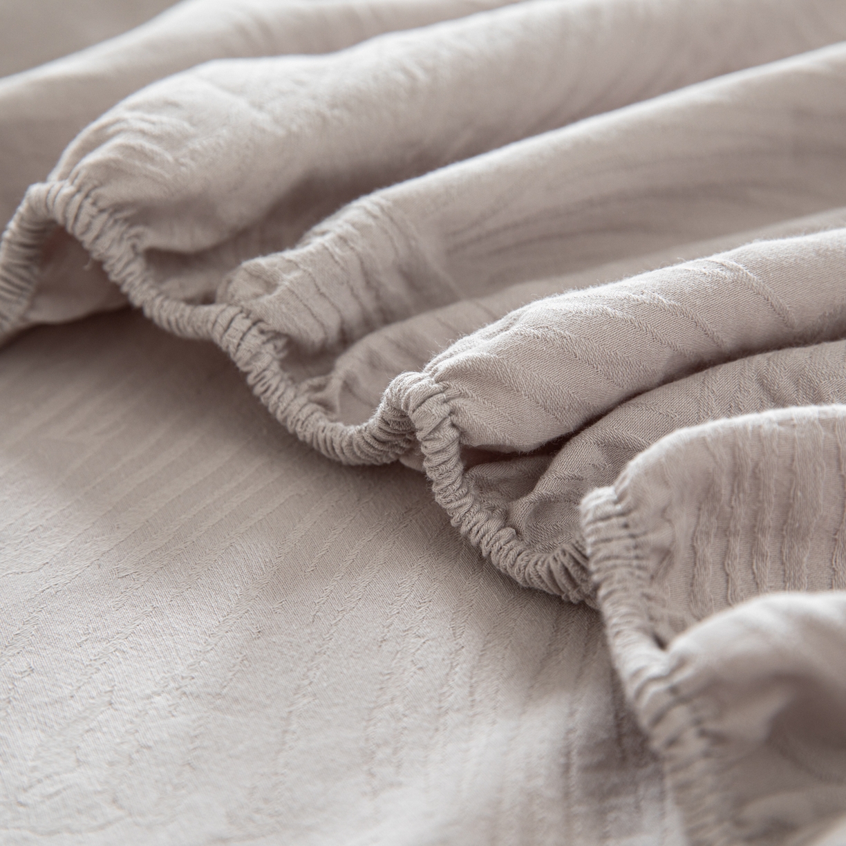 91家纺网 家纺一手货源 找家纺 眠博士 2026春夏新款60水洗立体提花床笠床笠单价 床笠-月岛弥生-灰