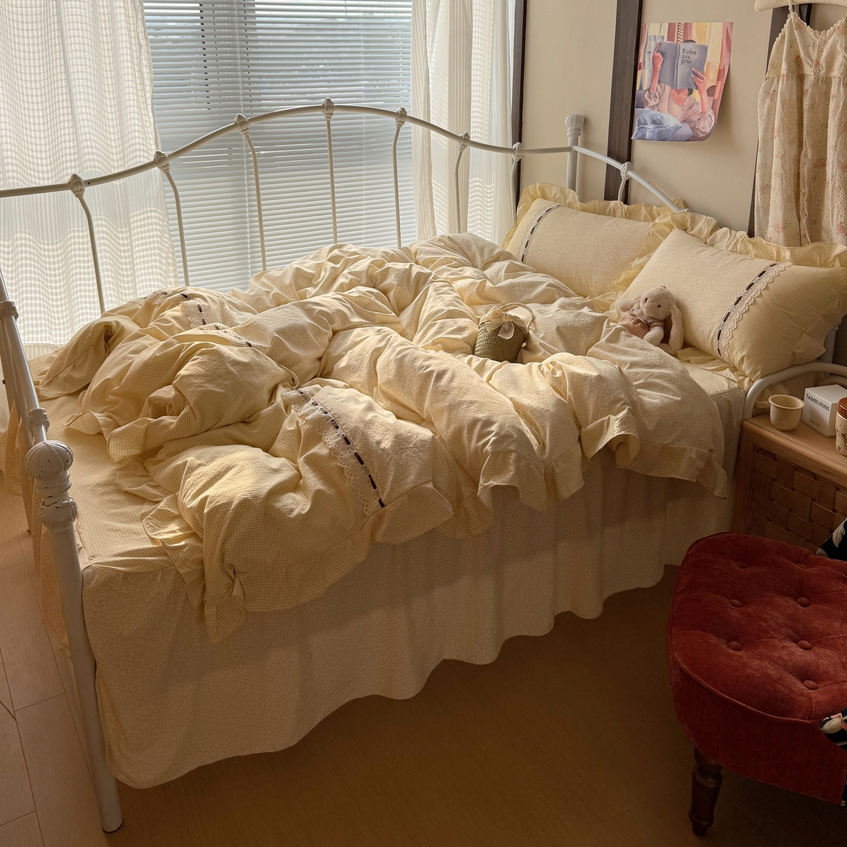 91家纺网 家纺一手货源 找家纺 韩都家居 2026春夏新款韩式小碎花水洗古棉花边四件套 秘境-黄