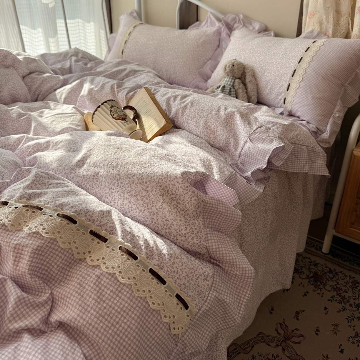 91家纺网 家纺一手货源 找家纺 韩都家居 2026春夏新款韩式小碎花水洗古棉花边四件套 秘境-紫