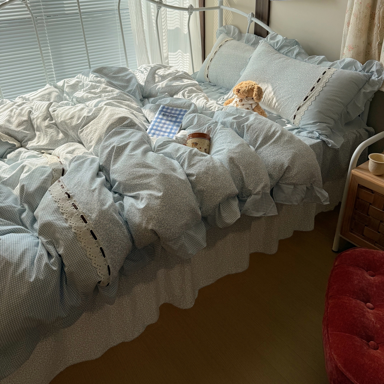 91家纺网 家纺一手货源 找家纺 韩都家居 2026春夏新款韩式小碎花水洗古棉花边四件套 秘境-兰