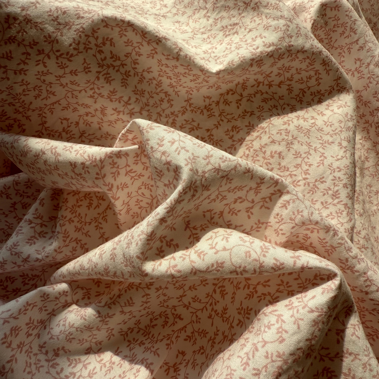 91家纺网 家纺一手货源 找家纺 韩都家居 2026春夏新款韩式小碎花水洗古棉花边四件套 秘境-玉