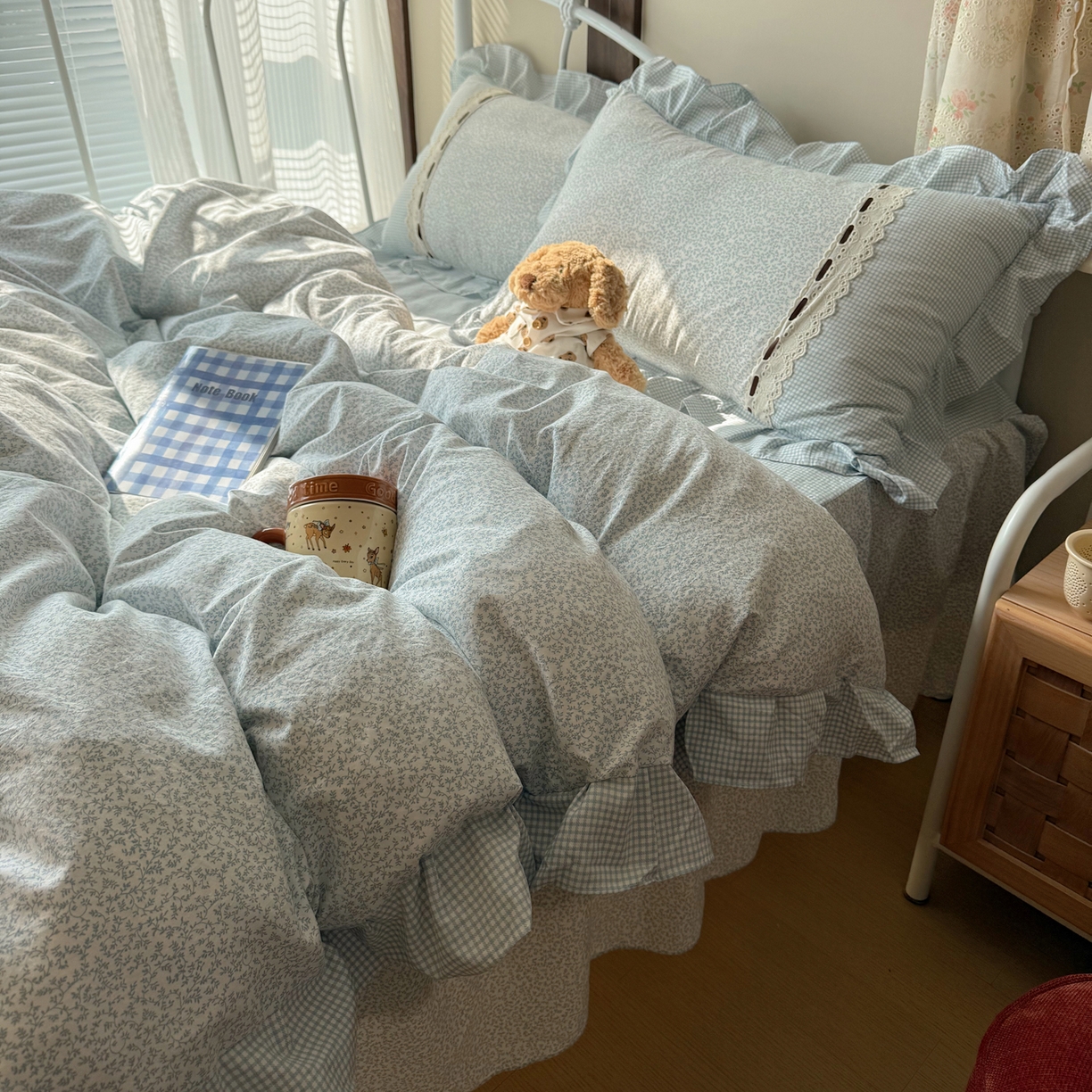 91家纺网 家纺一手货源 找家纺 韩都家居 2026春夏新款韩式小碎花水洗古棉花边四件套 秘境-兰